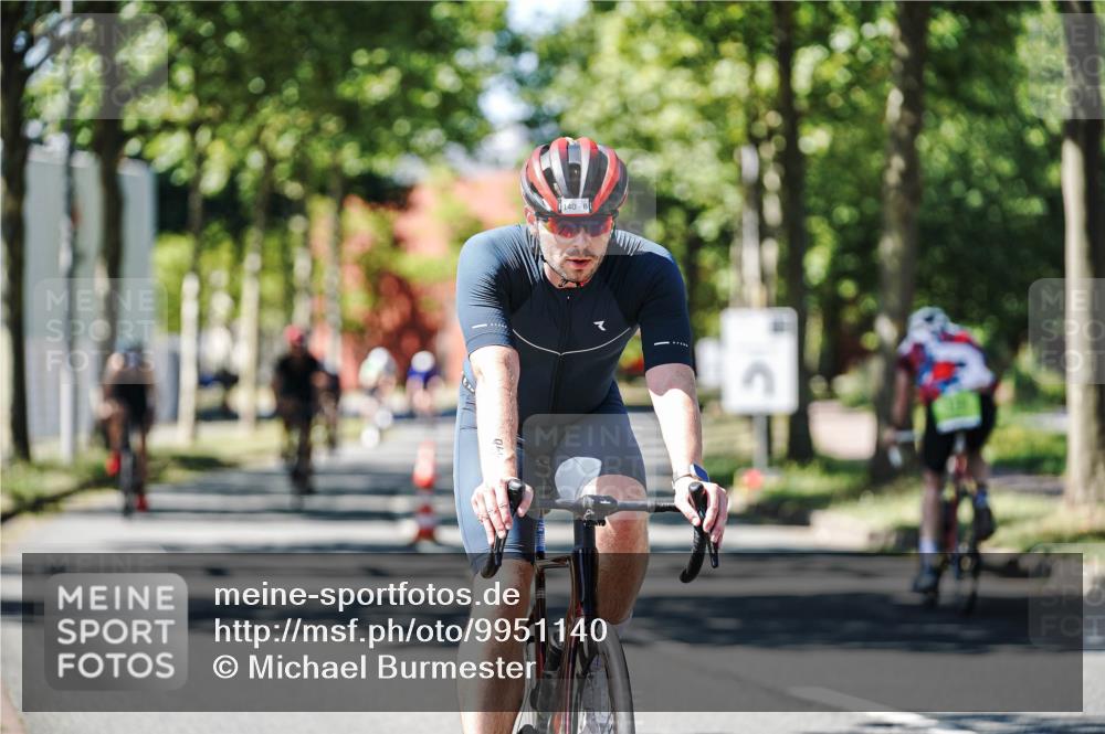 09.08.2026 - GEWOBA Citytriathlon Bremen Michael Burmester http://msf.ph/oto/9951140 09.08.2026 14:09:14 Radfahren 32, 140, 170, 181, 185, 187 meine-sportfotos.de