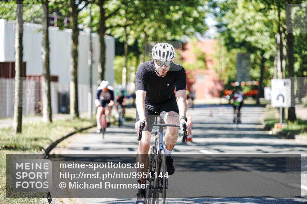 09.08.2026 - GEWOBA Citytriathlon Bremen Michael Burmester http://msf.ph/oto/9951144 09.08.2026 14:09:18 Radfahren 32, 78, 140, 141, 168, 170, 181, 185, 187, 189 meine-sportfotos.de