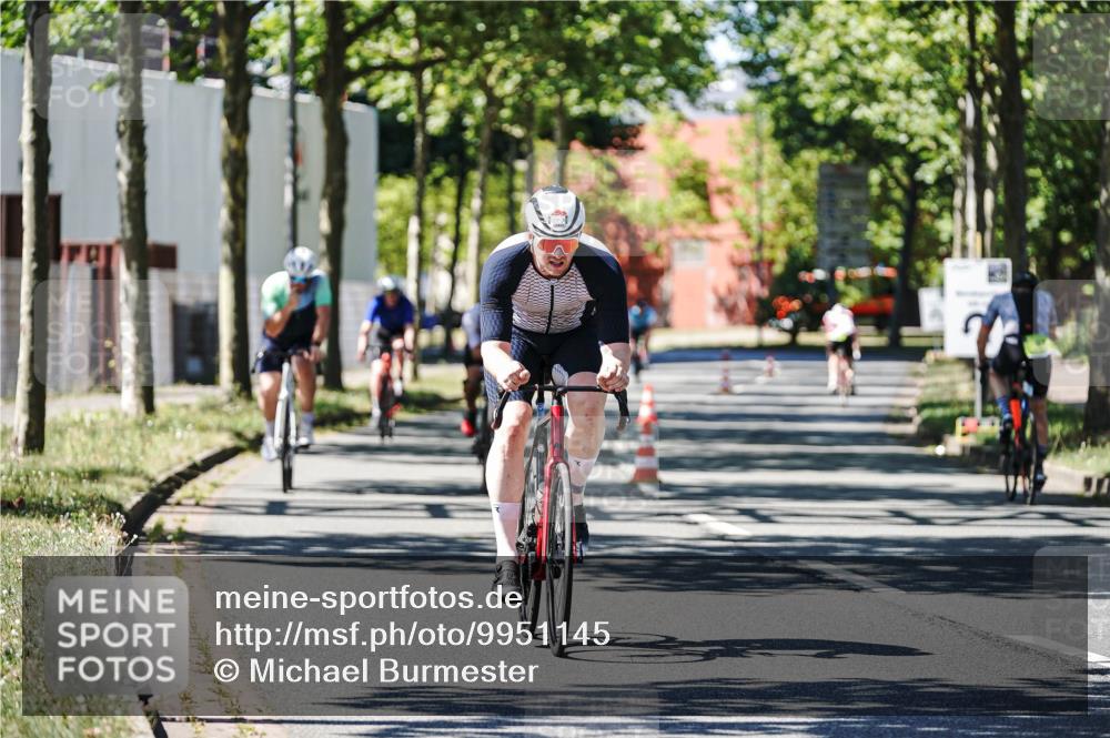 09.08.2026 - GEWOBA Citytriathlon Bremen Michael Burmester http://msf.ph/oto/9951145 09.08.2026 14:09:20 Radfahren 15, 78, 140, 141, 168, 170, 181, 185, 187, 189 meine-sportfotos.de
