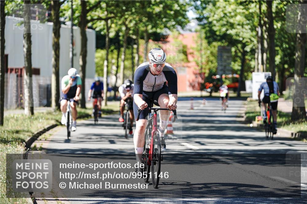 09.08.2026 - GEWOBA Citytriathlon Bremen Michael Burmester http://msf.ph/oto/9951146 09.08.2026 14:09:20 Radfahren 15, 78, 140, 141, 168, 170, 181, 185, 187, 189 meine-sportfotos.de