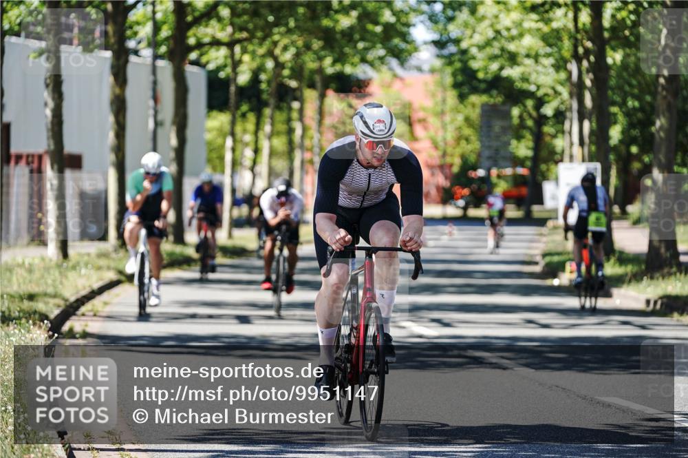 09.08.2026 - GEWOBA Citytriathlon Bremen Michael Burmester http://msf.ph/oto/9951147 09.08.2026 14:09:20 Radfahren 15, 78, 140, 141, 168, 170, 181, 185, 187, 189 meine-sportfotos.de