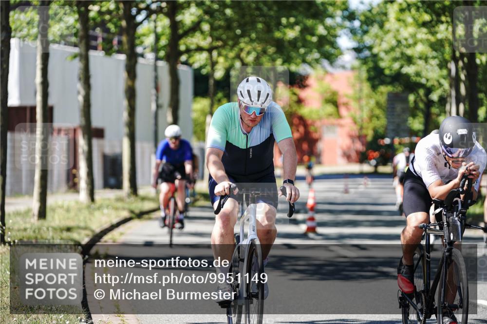09.08.2026 - GEWOBA Citytriathlon Bremen Michael Burmester http://msf.ph/oto/9951149 09.08.2026 14:09:22 Radfahren 15, 29, 77, 78, 140, 141, 168, 170, 181, 185, 187, 189 meine-sportfotos.de