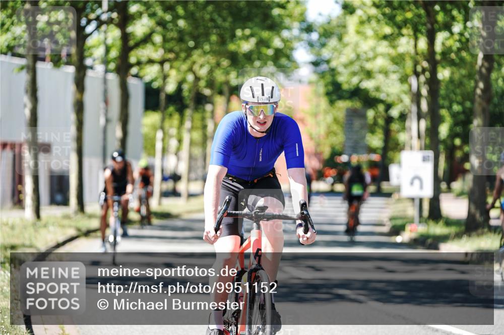 09.08.2026 - GEWOBA Citytriathlon Bremen Michael Burmester http://msf.ph/oto/9951152 09.08.2026 14:09:23 Radfahren 15, 29, 77, 78, 140, 141, 168, 170, 181, 185, 187, 189 meine-sportfotos.de