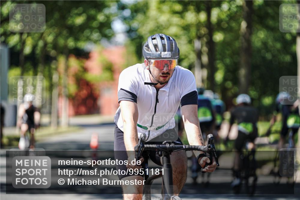 09.08.2026 - GEWOBA Citytriathlon Bremen Michael Burmester http://msf.ph/oto/9951181 09.08.2026 14:10:34 Radfahren 46, 71, 73, 81, 100, 123, 161, 162 meine-sportfotos.de