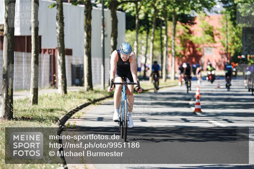 09.08.2026 - GEWOBA Citytriathlon Bremen Michael Burmester http://msf.ph/oto/9951186 09.08.2026 14:10:48 Radfahren 71, 72, 73, 137 meine-sportfotos.de