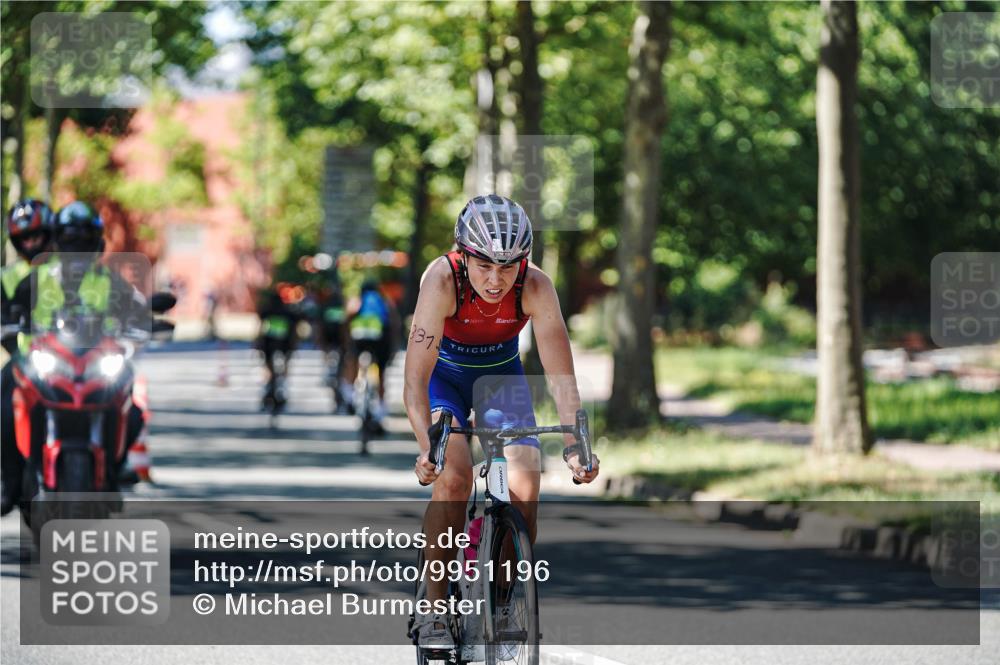 09.08.2026 - GEWOBA Citytriathlon Bremen Michael Burmester http://msf.ph/oto/9951196 09.08.2026 14:10:56 Radfahren 50, 67, 72, 137, 331 meine-sportfotos.de