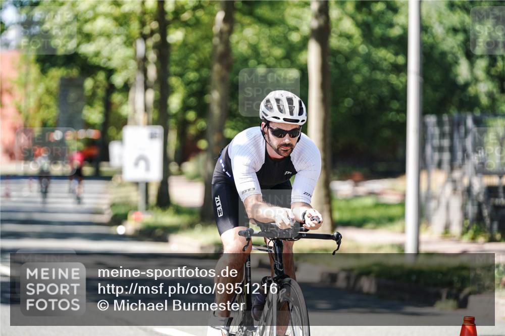 09.08.2026 - GEWOBA Citytriathlon Bremen Michael Burmester http://msf.ph/oto/9951216 09.08.2026 14:11:20 Radfahren 11, 13, 26, 41, 68, 76, 79, 84, 85, 92, 109, 113, 117, 129, 139, 143, 144, 150, 155 meine-sportfotos.de