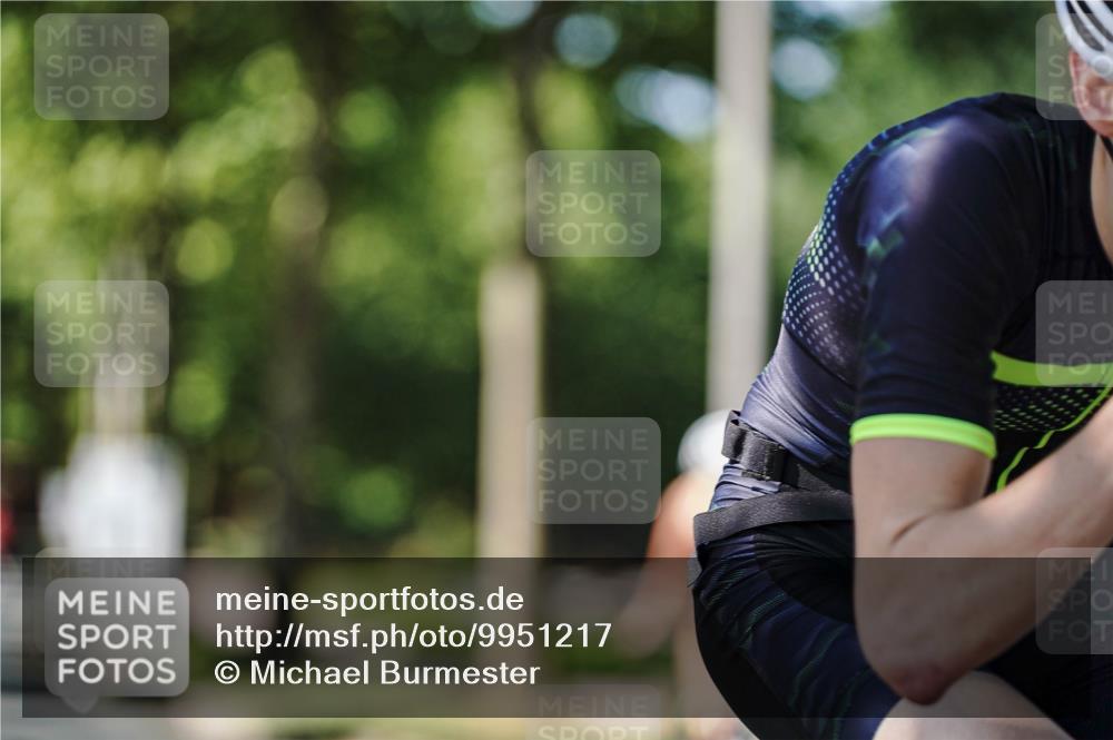 09.08.2026 - GEWOBA Citytriathlon Bremen Michael Burmester http://msf.ph/oto/9951217 09.08.2026 14:11:21 Radfahren 11, 13, 26, 68, 76, 79, 84, 85, 92, 109, 113, 117, 129, 139, 143, 144, 150, 155 meine-sportfotos.de