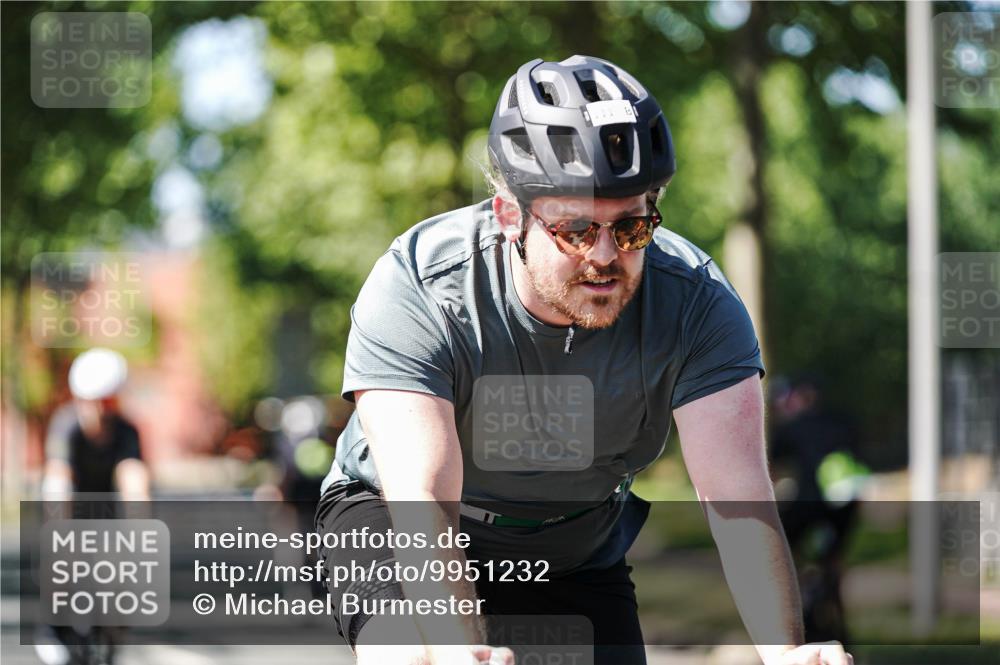 09.08.2026 - GEWOBA Citytriathlon Bremen Michael Burmester http://msf.ph/oto/9951232 09.08.2026 14:11:37 Radfahren 76, 92, 111, 114, 118, 124, 125, 128, 155 meine-sportfotos.de