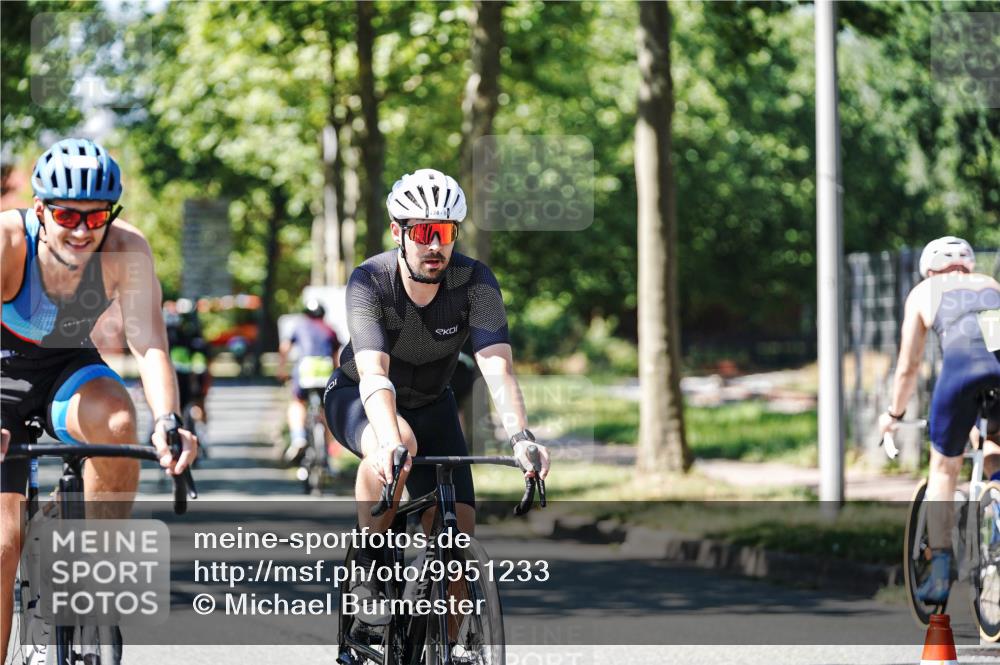 09.08.2026 - GEWOBA Citytriathlon Bremen Michael Burmester http://msf.ph/oto/9951233 09.08.2026 14:11:38 Radfahren 92, 111, 114, 118, 124, 125, 128, 155 meine-sportfotos.de