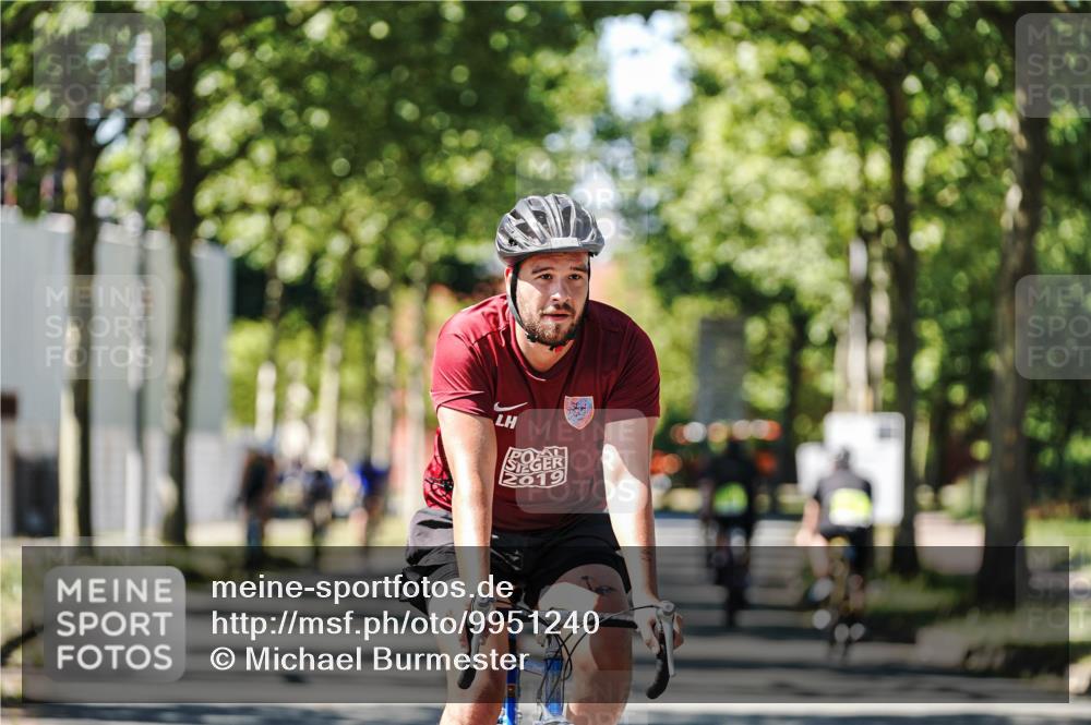 09.08.2026 - GEWOBA Citytriathlon Bremen Michael Burmester http://msf.ph/oto/9951240 09.08.2026 14:12:04 Radfahren 44, 60, 70, 151, 350 meine-sportfotos.de