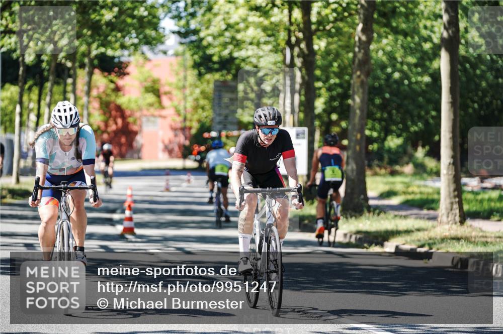 09.08.2026 - GEWOBA Citytriathlon Bremen Michael Burmester http://msf.ph/oto/9951247 09.08.2026 14:12:18 Radfahren 5, 27, 60, 70, 91, 99, 105, 135, 169, 270 meine-sportfotos.de