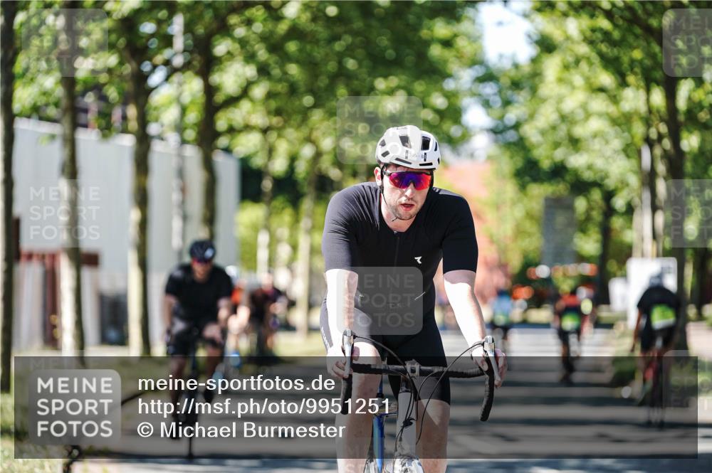 09.08.2026 - GEWOBA Citytriathlon Bremen Michael Burmester http://msf.ph/oto/9951251 09.08.2026 14:12:21 Radfahren 5, 27, 60, 91, 99, 105, 135, 169, 270 meine-sportfotos.de