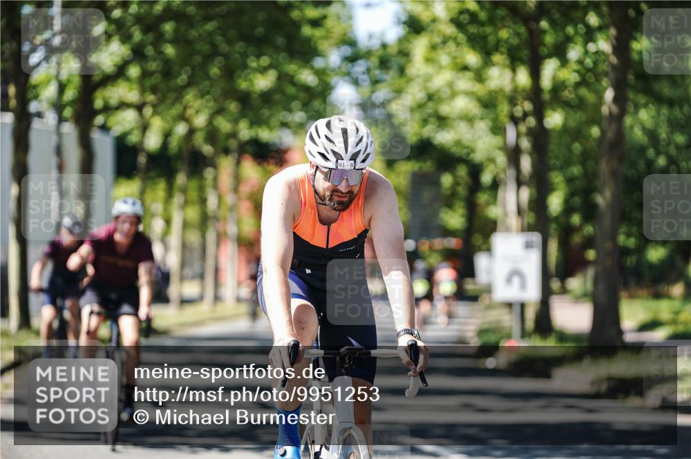 09.08.2026 - GEWOBA Citytriathlon Bremen Michael Burmester http://msf.ph/oto/9951253 09.08.2026 14:12:24 Radfahren 5, 27, 45, 91, 99, 105, 135, 169, 270 meine-sportfotos.de
