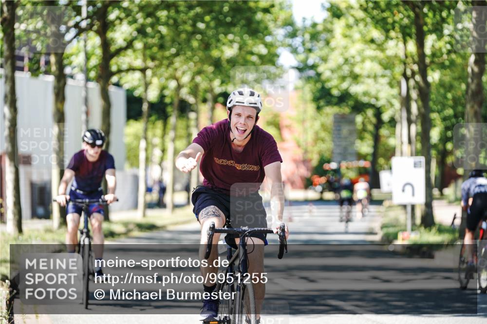 09.08.2026 - GEWOBA Citytriathlon Bremen Michael Burmester http://msf.ph/oto/9951255 09.08.2026 14:12:25 Radfahren 5, 27, 45, 91, 99, 105, 135, 169, 270 meine-sportfotos.de