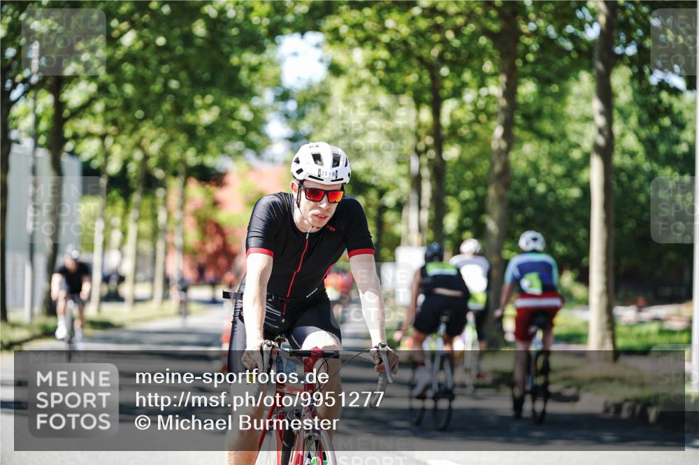 09.08.2026 - GEWOBA Citytriathlon Bremen Michael Burmester http://msf.ph/oto/9951277 09.08.2026 14:12:56 Radfahren 2, 21, 24, 38, 83, 134, 148, 159, 294 meine-sportfotos.de