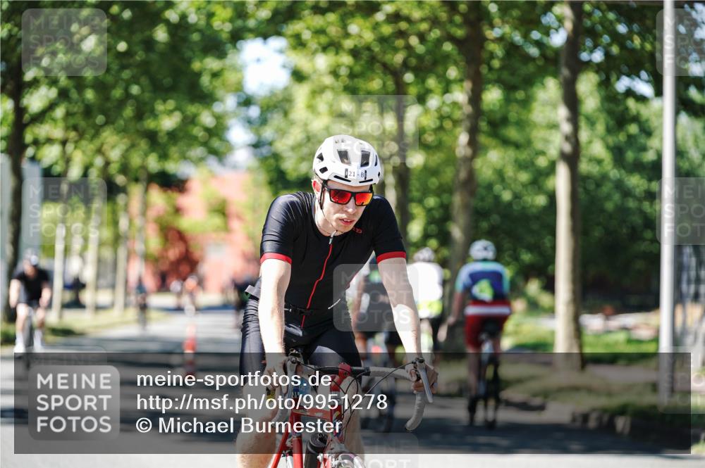 09.08.2026 - GEWOBA Citytriathlon Bremen Michael Burmester http://msf.ph/oto/9951278 09.08.2026 14:12:56 Radfahren 2, 21, 24, 38, 83, 134, 148, 159, 294 meine-sportfotos.de