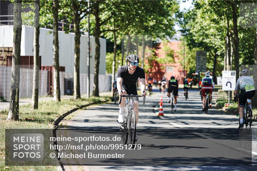 09.08.2026 - GEWOBA Citytriathlon Bremen Michael Burmester http://msf.ph/oto/9951279 09.08.2026 14:12:58 Radfahren 2, 21, 24, 38, 83, 134, 148, 159, 294 meine-sportfotos.de