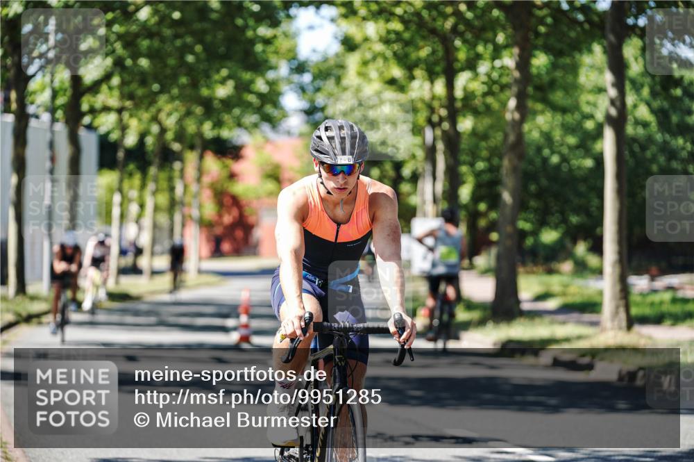 09.08.2026 - GEWOBA Citytriathlon Bremen Michael Burmester http://msf.ph/oto/9951285 09.08.2026 14:13:06 Radfahren 2, 21, 24, 38, 54, 82, 83, 279, 304 meine-sportfotos.de