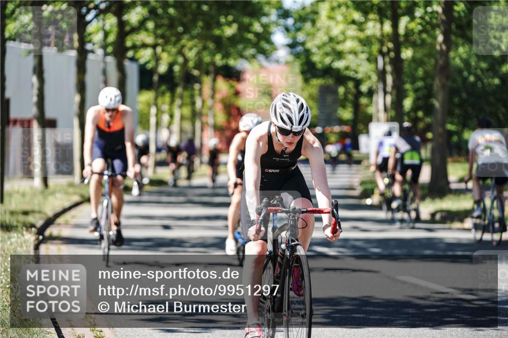 09.08.2026 - GEWOBA Citytriathlon Bremen Michael Burmester http://msf.ph/oto/9951297 09.08.2026 14:13:25 Radfahren 36, 52, 74, 86, 158, 200, 254, 353 meine-sportfotos.de