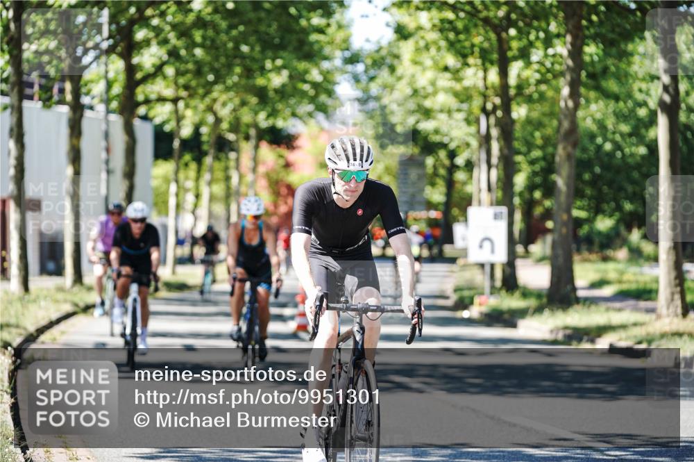 09.08.2026 - GEWOBA Citytriathlon Bremen Michael Burmester http://msf.ph/oto/9951301 09.08.2026 14:13:29 Radfahren 17, 36, 52, 74, 86, 158, 200, 254, 346, 353 meine-sportfotos.de