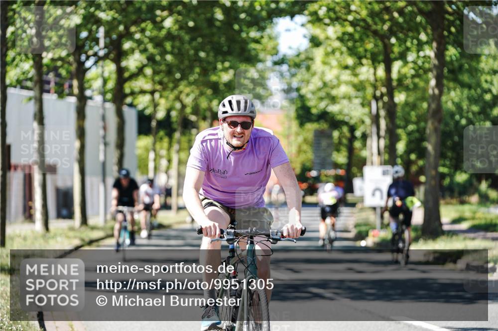 09.08.2026 - GEWOBA Citytriathlon Bremen Michael Burmester http://msf.ph/oto/9951305 09.08.2026 14:13:31 Radfahren 17, 36, 52, 74, 86, 115, 152, 158, 180, 200, 254, 346, 353 meine-sportfotos.de