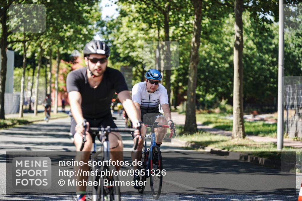 09.08.2026 - GEWOBA Citytriathlon Bremen Michael Burmester http://msf.ph/oto/9951326 09.08.2026 14:13:51 Radfahren 12, 47, 95, 98, 126, 130, 152, 179 meine-sportfotos.de