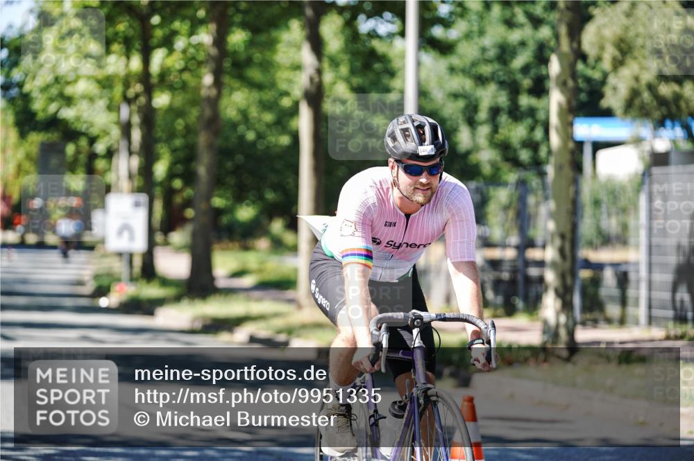 09.08.2026 - GEWOBA Citytriathlon Bremen Michael Burmester http://msf.ph/oto/9951335 09.08.2026 14:14:04 Radfahren 47, 57, 69, 130, 146, 186 meine-sportfotos.de