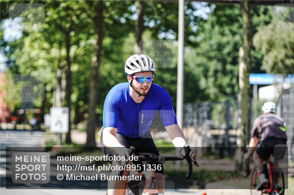 09.08.2026 - GEWOBA Citytriathlon Bremen Michael Burmester http://msf.ph/oto/9951336 09.08.2026 14:14:05 Radfahren 6, 47, 57, 69, 130, 146, 186 meine-sportfotos.de