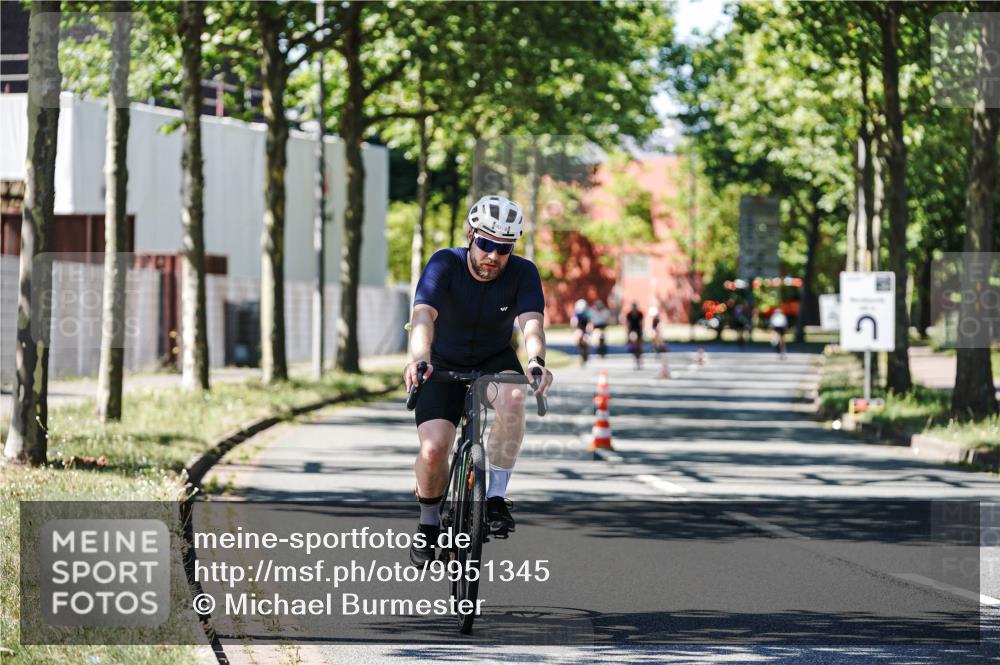 09.08.2026 - GEWOBA Citytriathlon Bremen Michael Burmester http://msf.ph/oto/9951345 09.08.2026 14:14:21 Radfahren 6, 9, 28, 53, 69, 90, 295 meine-sportfotos.de