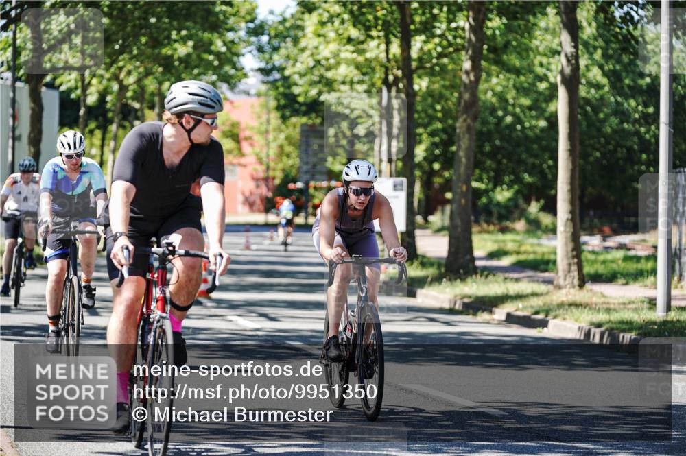 09.08.2026 - GEWOBA Citytriathlon Bremen Michael Burmester http://msf.ph/oto/9951350 09.08.2026 14:14:31 Radfahren 9, 19, 28, 53, 121, 265, 278, 401 meine-sportfotos.de
