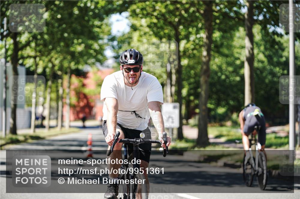 09.08.2026 - GEWOBA Citytriathlon Bremen Michael Burmester http://msf.ph/oto/9951361 09.08.2026 14:14:44 Radfahren 121, 147, 265, 278, 401 meine-sportfotos.de