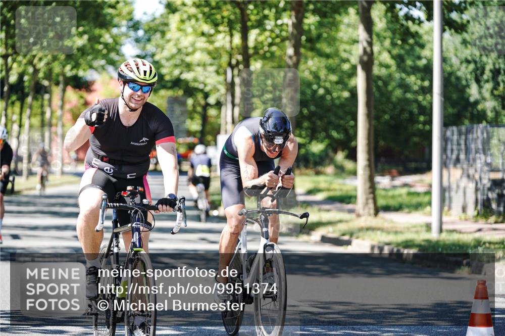 09.08.2026 - GEWOBA Citytriathlon Bremen Michael Burmester http://msf.ph/oto/9951374 09.08.2026 14:15:25 Radfahren 7, 10, 80, 433 meine-sportfotos.de