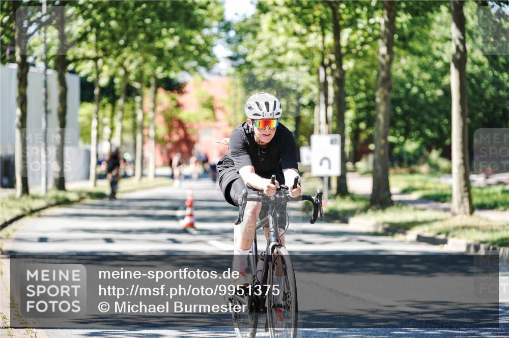09.08.2026 - GEWOBA Citytriathlon Bremen Michael Burmester http://msf.ph/oto/9951375 09.08.2026 14:15:26 Radfahren 7, 10, 80, 433 meine-sportfotos.de