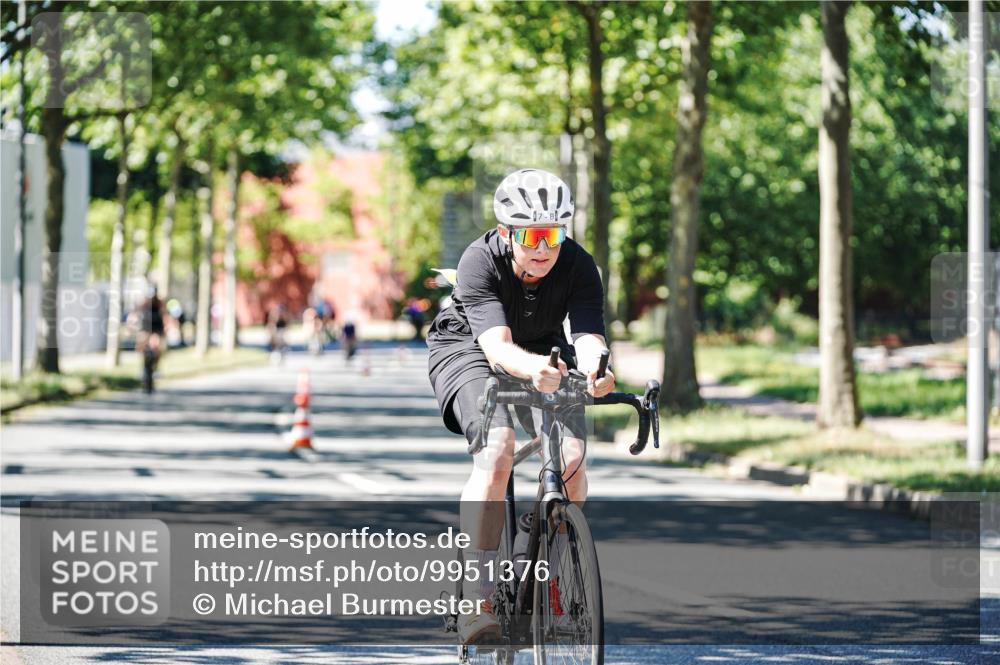 09.08.2026 - GEWOBA Citytriathlon Bremen Michael Burmester http://msf.ph/oto/9951376 09.08.2026 14:15:26 Radfahren 7, 10, 80, 433 meine-sportfotos.de