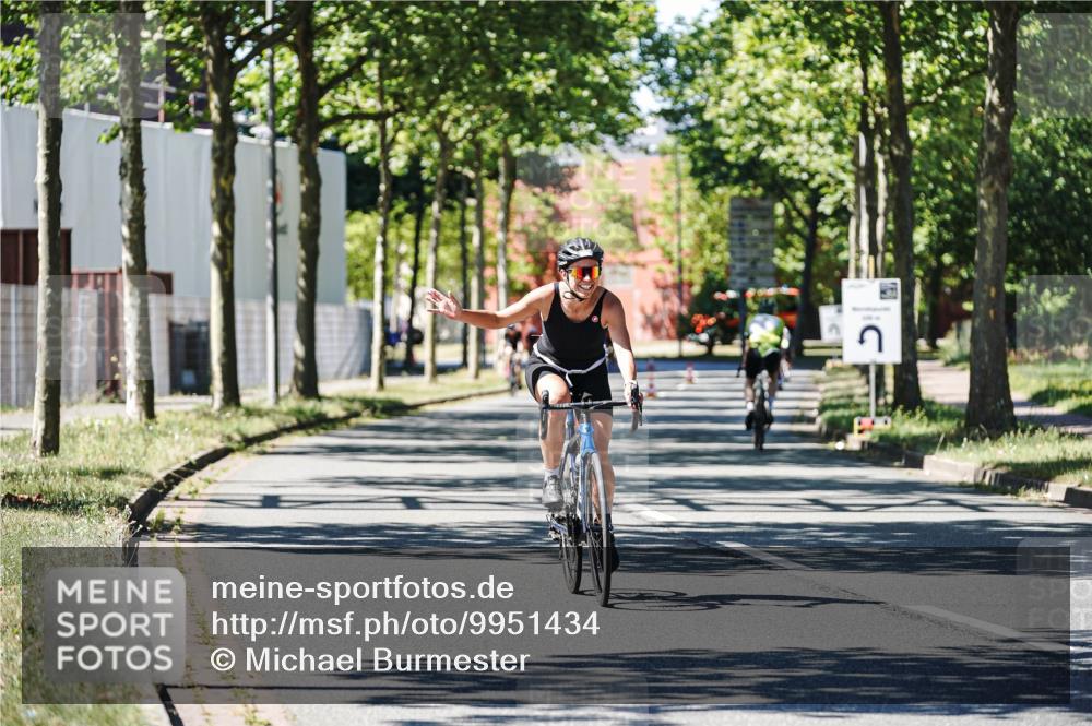 09.08.2026 - GEWOBA Citytriathlon Bremen Michael Burmester http://msf.ph/oto/9951434 09.08.2026 14:16:16 Radfahren 20, 39, 217, 220, 329, 345, 351 meine-sportfotos.de
