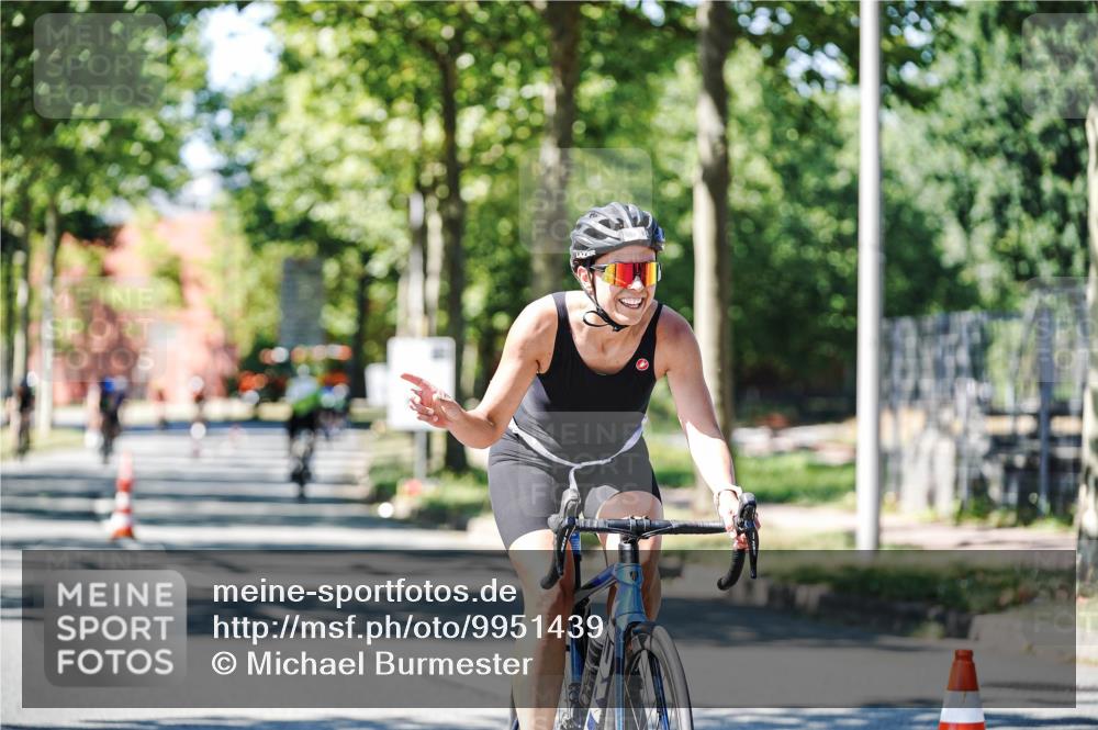 09.08.2026 - GEWOBA Citytriathlon Bremen Michael Burmester http://msf.ph/oto/9951439 09.08.2026 14:16:17 Radfahren 20, 39, 217, 220, 271, 284, 345, 351 meine-sportfotos.de
