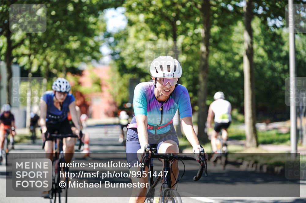 09.08.2026 - GEWOBA Citytriathlon Bremen Michael Burmester http://msf.ph/oto/9951447 09.08.2026 14:16:26 Radfahren 20, 58, 132, 203, 217, 220, 240, 271, 284, 345, 351 meine-sportfotos.de