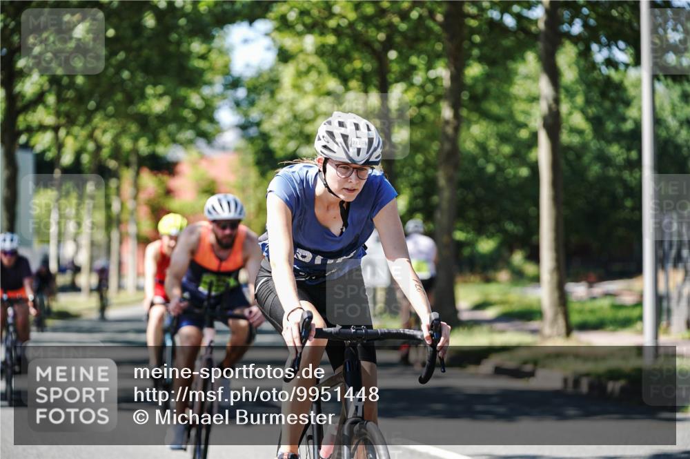 09.08.2026 - GEWOBA Citytriathlon Bremen Michael Burmester http://msf.ph/oto/9951448 09.08.2026 14:16:27 Radfahren 20, 58, 132, 203, 217, 220, 240, 271, 284, 345, 351, 360 meine-sportfotos.de