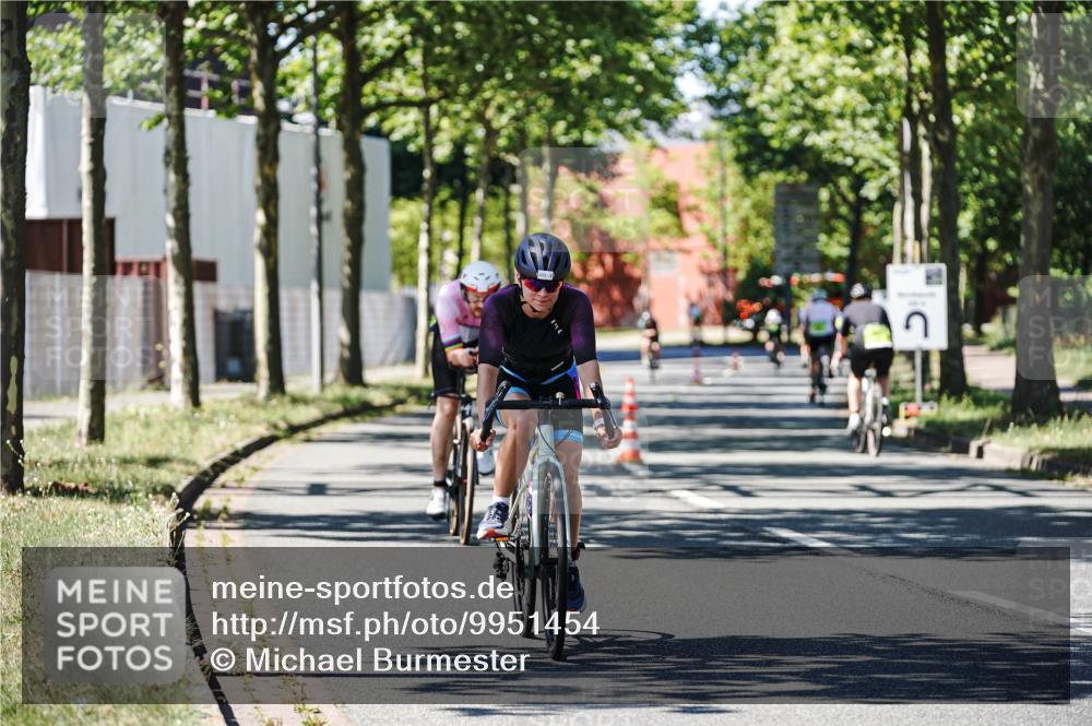 09.08.2026 - GEWOBA Citytriathlon Bremen Michael Burmester http://msf.ph/oto/9951454 09.08.2026 14:16:31 Radfahren 20, 58, 132, 192, 203, 217, 220, 240, 271, 284, 325, 351, 360 meine-sportfotos.de