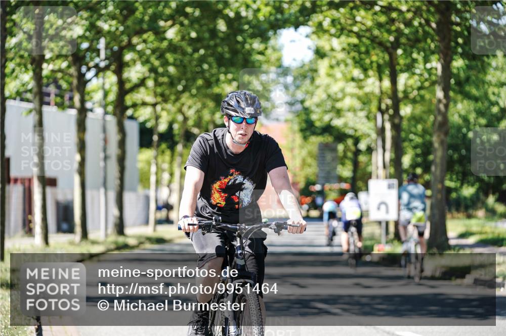 09.08.2026 - GEWOBA Citytriathlon Bremen Michael Burmester http://msf.ph/oto/9951464 09.08.2026 14:16:41 Radfahren 132, 192, 203, 240, 325, 334, 360 meine-sportfotos.de