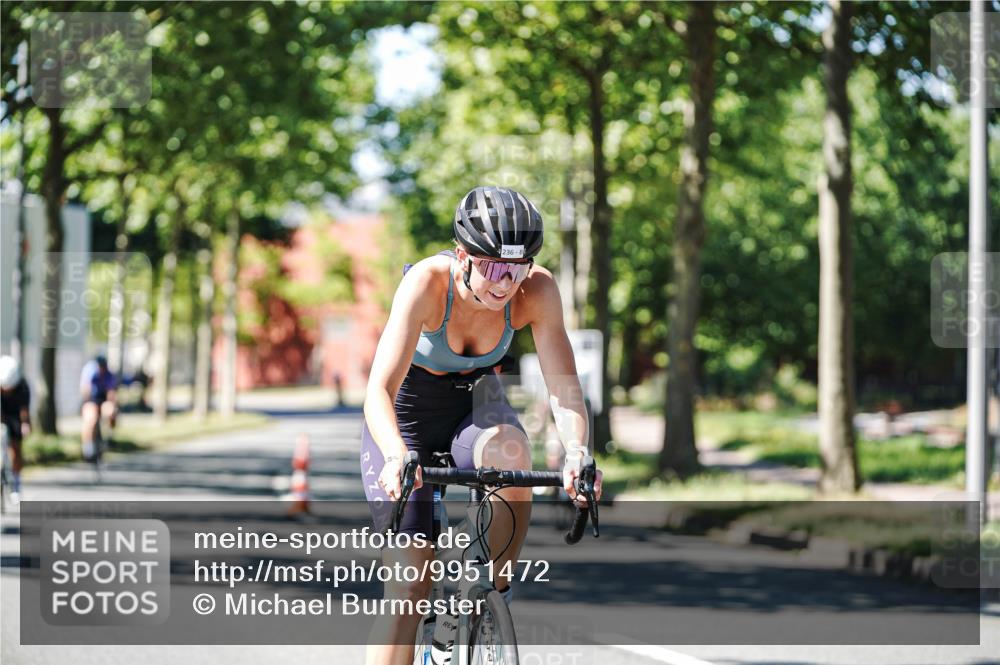 09.08.2026 - GEWOBA Citytriathlon Bremen Michael Burmester http://msf.ph/oto/9951472 09.08.2026 14:16:50 Radfahren 192, 236, 286, 334, 339 meine-sportfotos.de