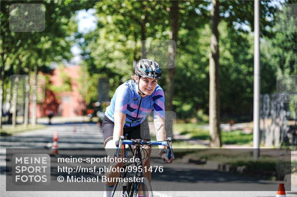 09.08.2026 - GEWOBA Citytriathlon Bremen Michael Burmester http://msf.ph/oto/9951476 09.08.2026 14:16:55 Radfahren 106, 236, 286, 334, 339 meine-sportfotos.de