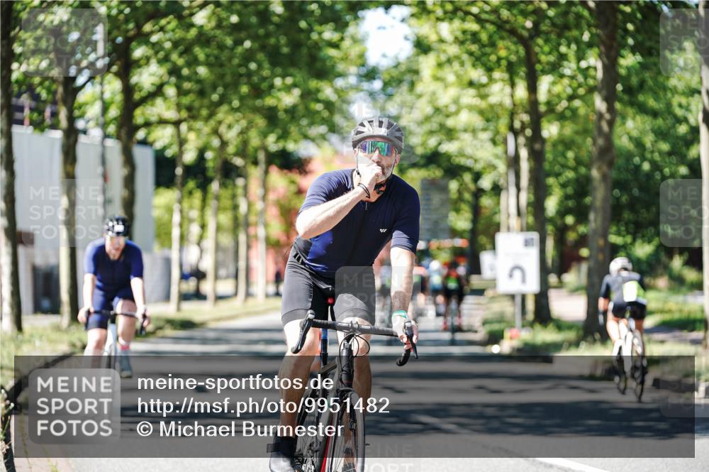 09.08.2026 - GEWOBA Citytriathlon Bremen Michael Burmester http://msf.ph/oto/9951482 09.08.2026 14:17:07 Radfahren 42, 106, 211, 395, 396 meine-sportfotos.de