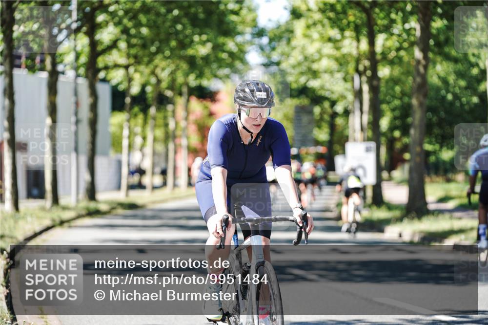 09.08.2026 - GEWOBA Citytriathlon Bremen Michael Burmester http://msf.ph/oto/9951484 09.08.2026 14:17:08 Radfahren 42, 106, 211, 395, 396 meine-sportfotos.de
