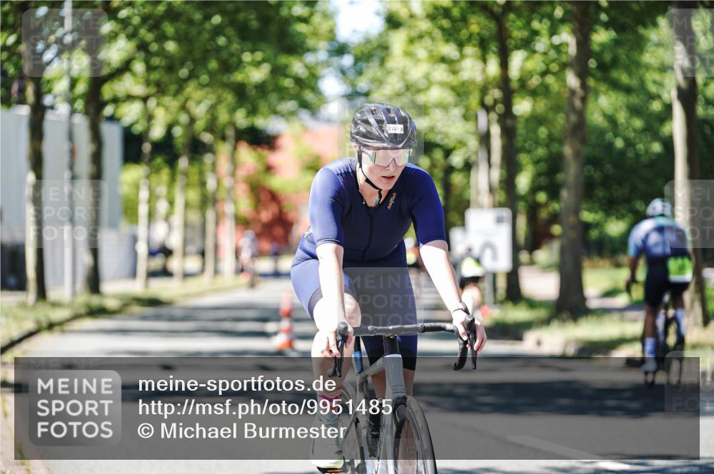 09.08.2026 - GEWOBA Citytriathlon Bremen Michael Burmester http://msf.ph/oto/9951485 09.08.2026 14:17:09 Radfahren 42, 101, 106, 211, 395, 396 meine-sportfotos.de