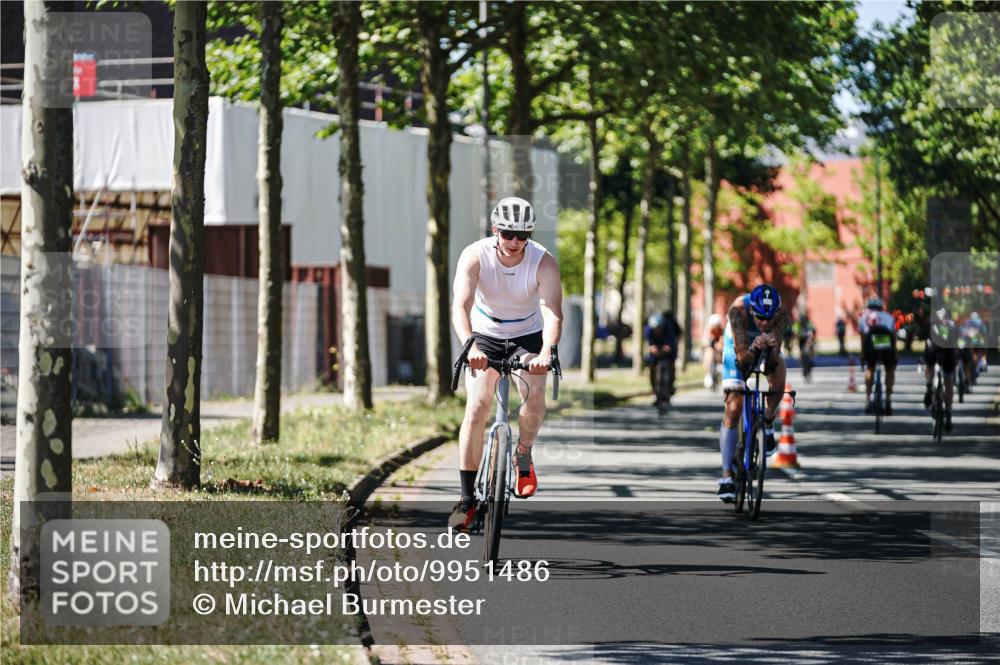 09.08.2026 - GEWOBA Citytriathlon Bremen Michael Burmester http://msf.ph/oto/9951486 09.08.2026 14:17:17 Radfahren 42, 101, 211, 395, 396 meine-sportfotos.de