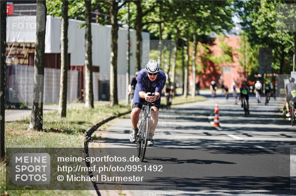 09.08.2026 - GEWOBA Citytriathlon Bremen Michael Burmester http://msf.ph/oto/9951492 09.08.2026 14:17:21 Radfahren 42, 101, 274, 395 meine-sportfotos.de