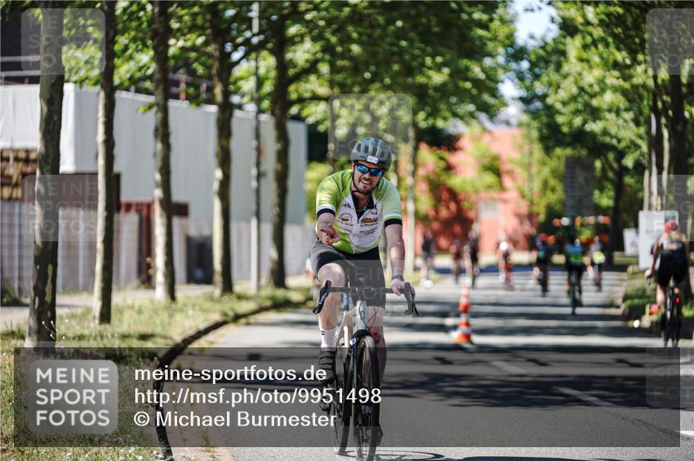 09.08.2026 - GEWOBA Citytriathlon Bremen Michael Burmester http://msf.ph/oto/9951498 09.08.2026 14:17:26 Radfahren 42, 88, 101, 110, 193, 274, 309, 321, 337, 356 meine-sportfotos.de