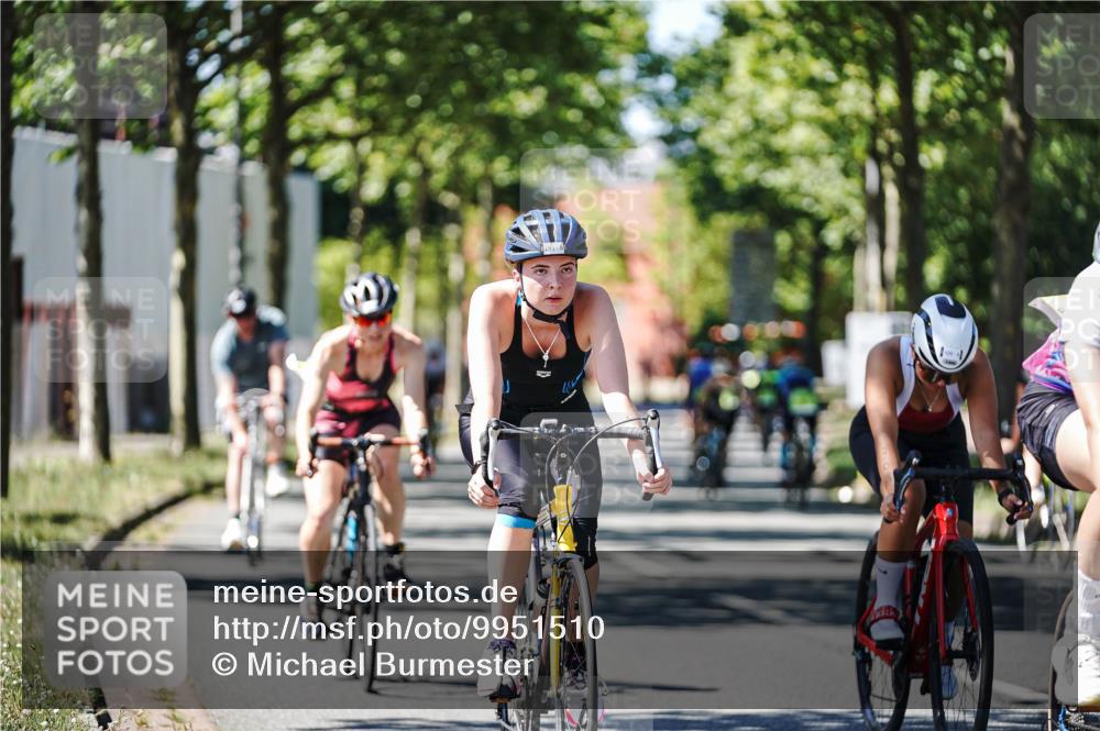 09.08.2026 - GEWOBA Citytriathlon Bremen Michael Burmester http://msf.ph/oto/9951510 09.08.2026 14:17:35 Radfahren 88, 106, 110, 193, 229, 269, 274, 309, 321, 337, 356, 429, 470 meine-sportfotos.de